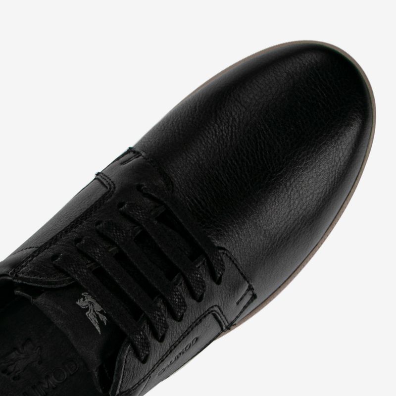 Zapatilla-de-cuero-con-planta-de-caucho-para-hombre-color-negro