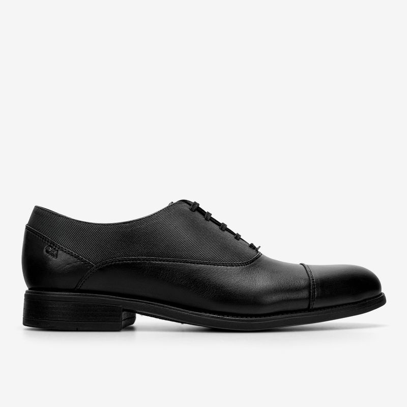 Zapato-de-vestir-de-cuero-con-planta-de-caucho-color-negro