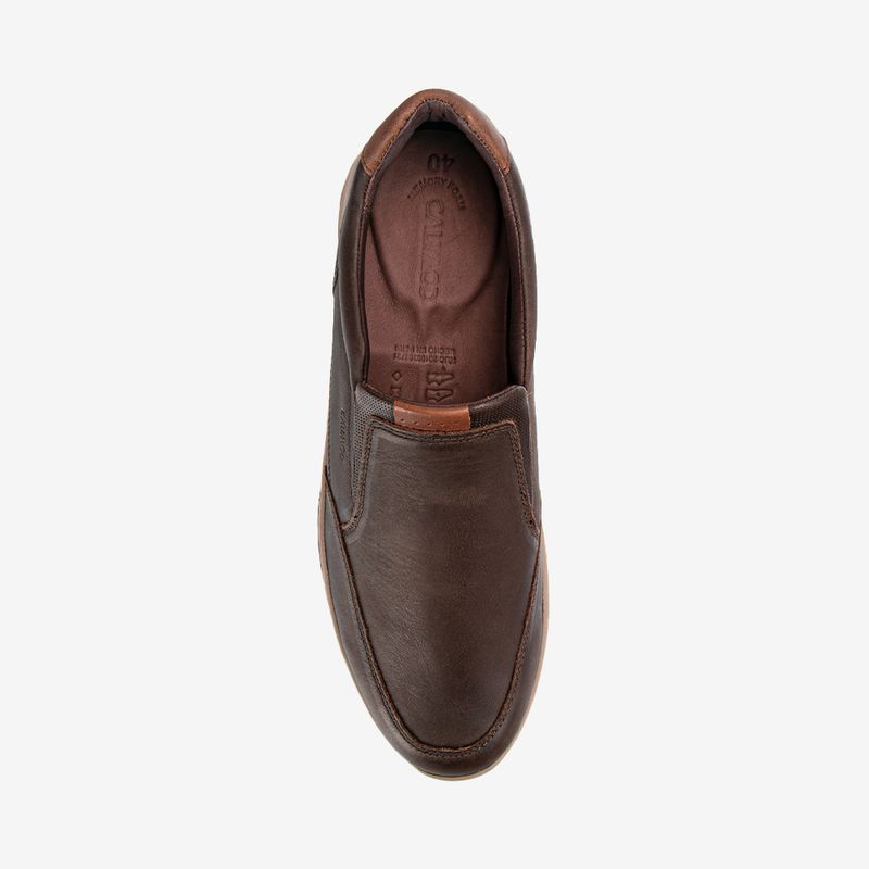 Zapato-casual-de-cuero-con-planta-de-caucho-color-marron