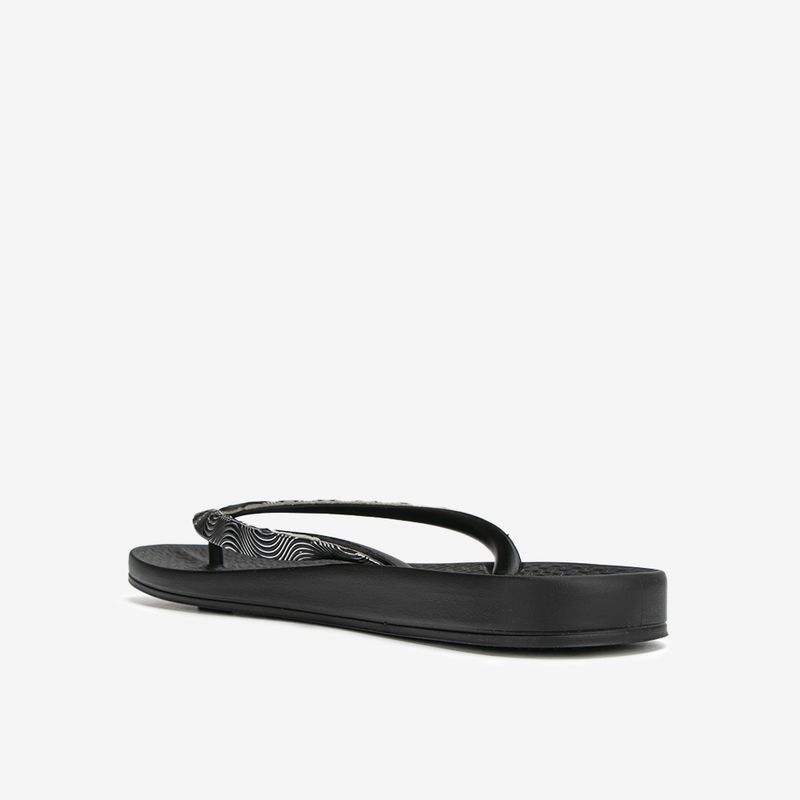 Sandalia-flip-flop-de-verano-para-mujer-color-negro