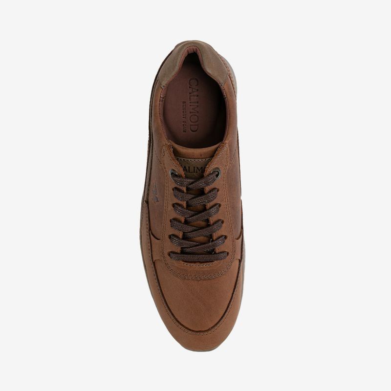 Zapato-casual-de-cuero-con-planta-de-caucho-color-habano