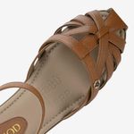 Sandalia-casual-de-cuero-con-planta-flexible-color-cognac