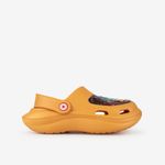 Sandalia-clogs-con-parche-de-personajes-en-pvc-color-naranja