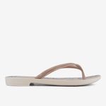 Sandalia-flip-flop-veraniega-color-beige