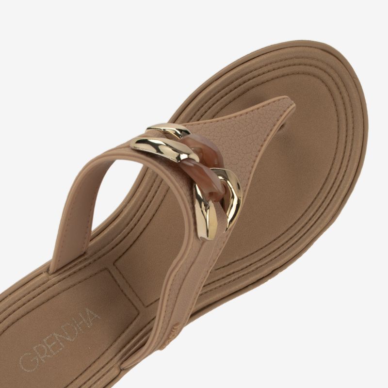 Sandalia-flip-flop-con-taco-color-beige