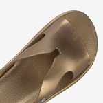 Sandalia-slider-para-mujer-color-oro