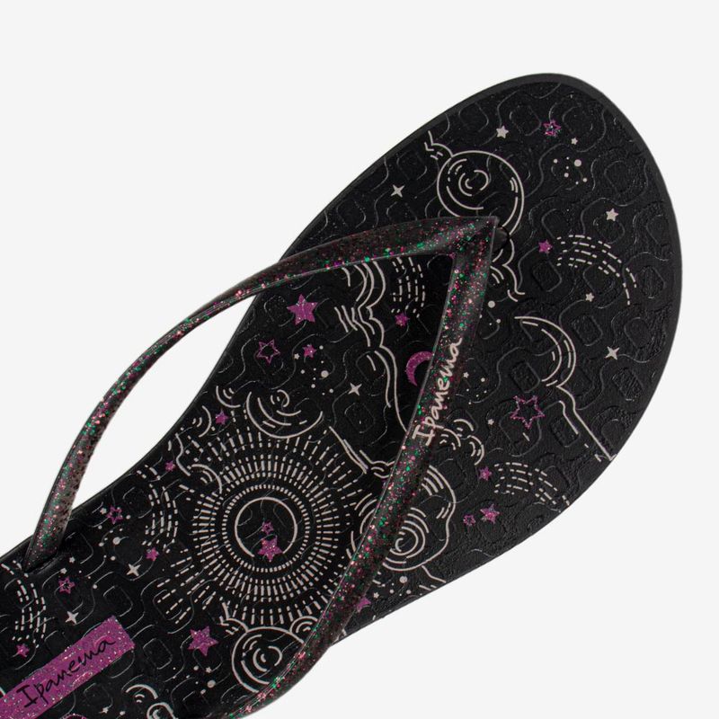 Sandalia-flip-flop-Ipanema-para-mujer-color-negro