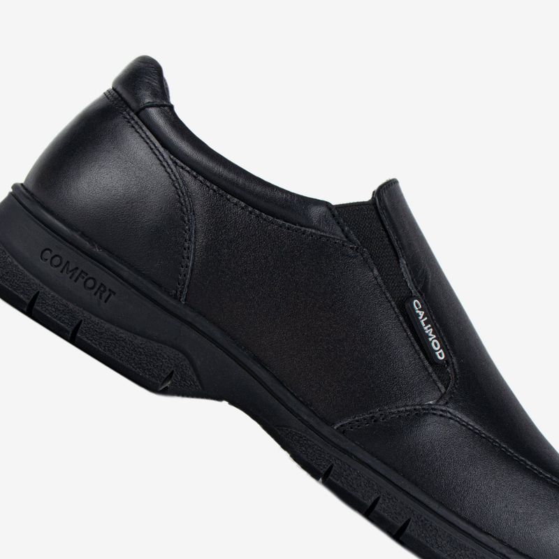 Zapato-escolar-de-cuero-para-nino-color-negro