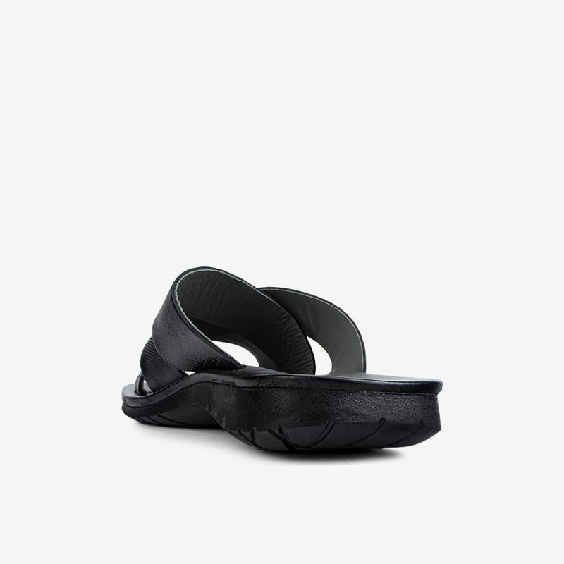 Sandalia-casual-de-planta-liviana-color-negro