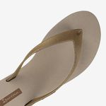 Sandalia-flip-flop-de-verano-para-mujer-con-plataforma-color-beige-oro