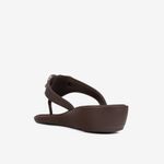 Sandalia-flip-flop-con-taco-color-marron