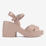 Sandalia-casual-con-taco-cuadrado-color-beige