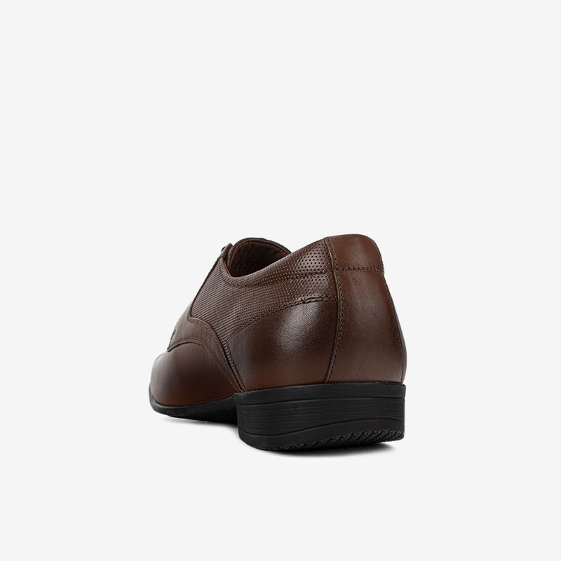Zapato-de-vestir-de-cuero-hombre-con-planta-de-caucho-color-cognac