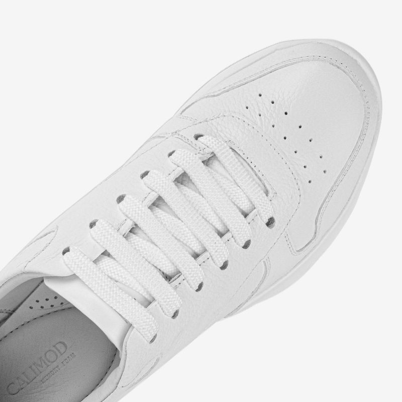 Zapatilla-casual-para-nino-de-cuero-color-blanco