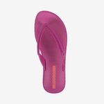 Sandalia-flip-flop-de-mujer-Ipanema-color-fucsia