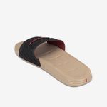 Sandalia-slider-con-planta-anatomica-color-beige-negro