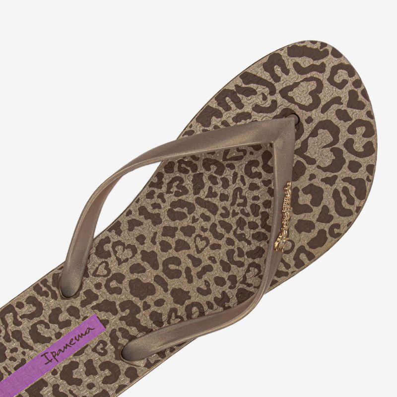 Sandalia-flip-flop-de-mujer-Ipanema-color-oro-marron