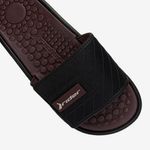 Sandalia-slider-con-planta-anatomica-color-negro
