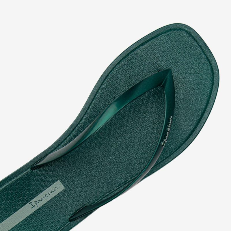 Sandalia-flip-flop-Ipanema-para-mujer-color-verde-metalizado