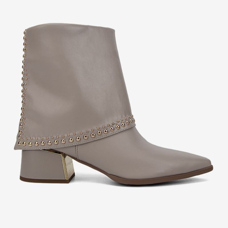 Bota-casual-cana-baja-para-mujer-color-beige