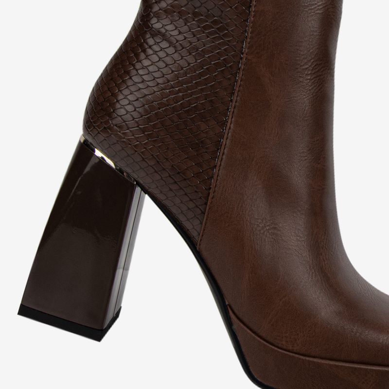 Bota-casual-cana-baja-para-mujer-color-chocolate
