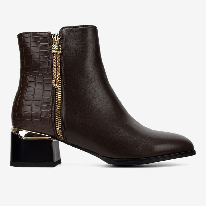 Bota-casual-para-mujer-color-chocolate