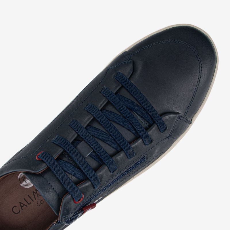 Zapatilla-urbana-de-cuero-con-cierre-lateral-color-azul