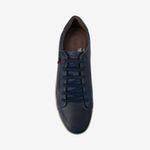 Zapatilla-urbana-de-cuero-con-cierre-lateral-color-azul