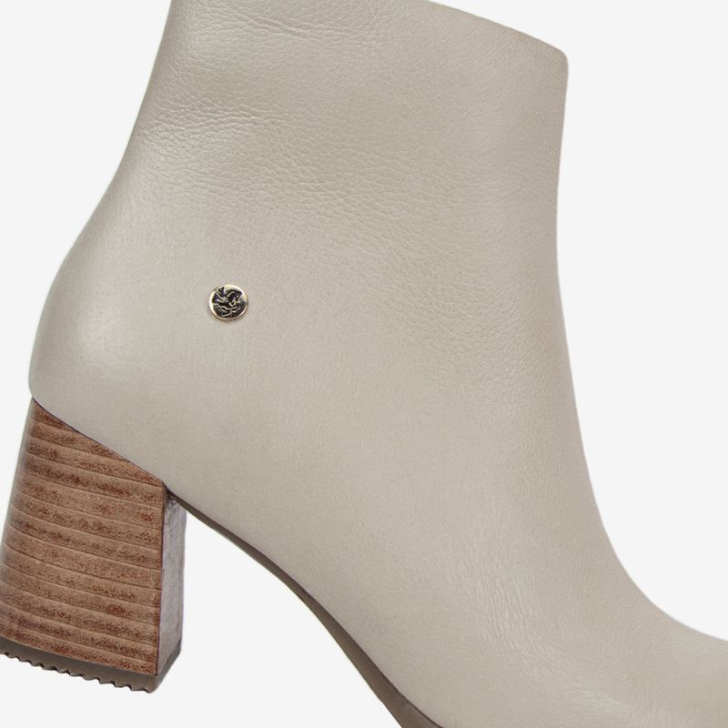 Mocasin-casual-para-mujer-color-marfil