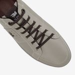 Zapatilla-casual-de-cuero-color-humo