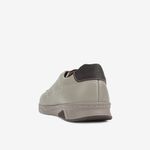 Zapatilla-casual-de-cuero-color-humo
