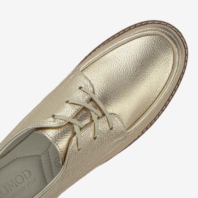 Zapato-casual-para-mujer-de-cuero-color-dorado