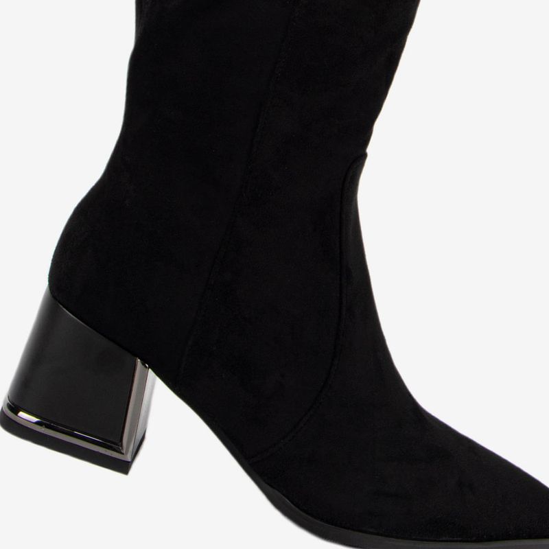 Bota-casual-cana-alta-para-mujer-color-negro