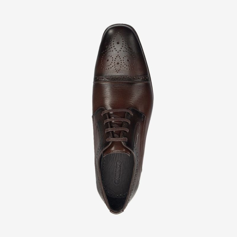 Zapato-de-vestir-elegante-y-estilizado-color-cafe