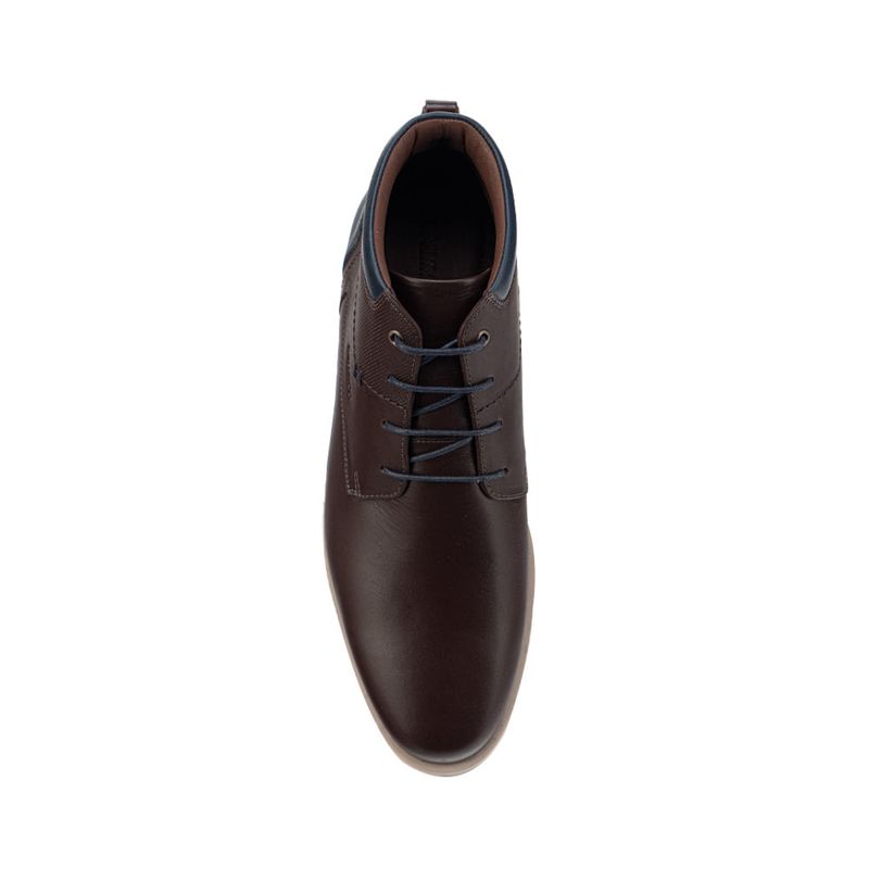 Botin-casual-con-finos-acabados-color-canela