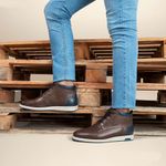 Botin-casual-con-finos-acabados-color-canela