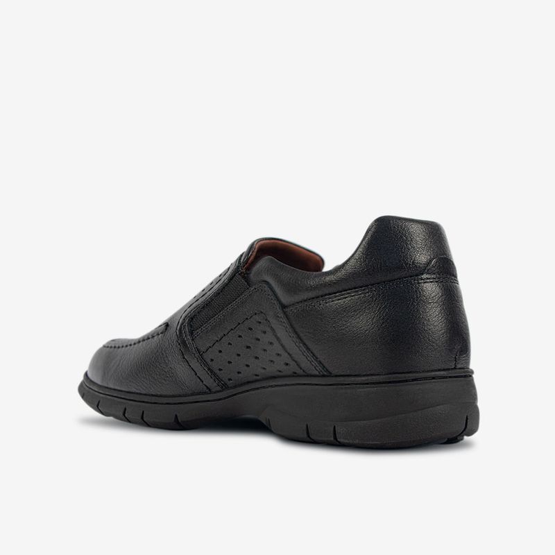 Zapato-mocasin-de-cuero-con-planta-flexible-color-negro